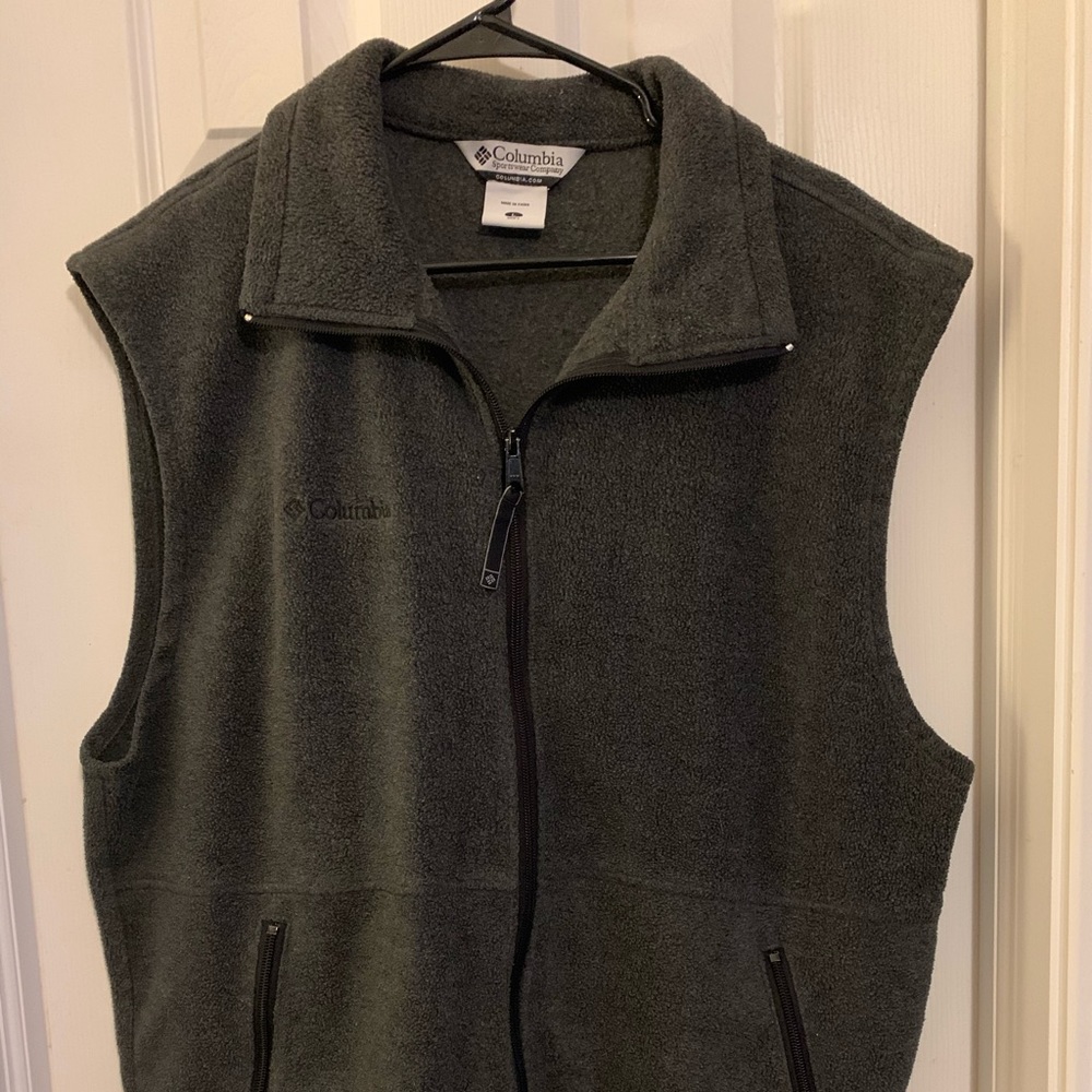 Men’s Columbia vest